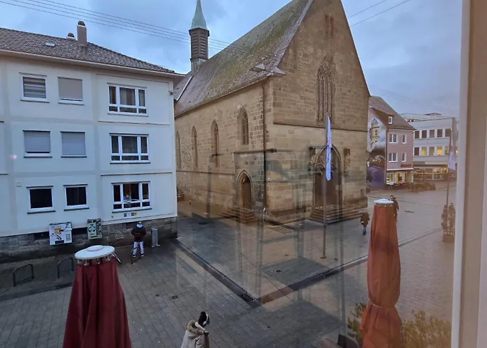 Efde Boardinghouse Apartahotel 3*